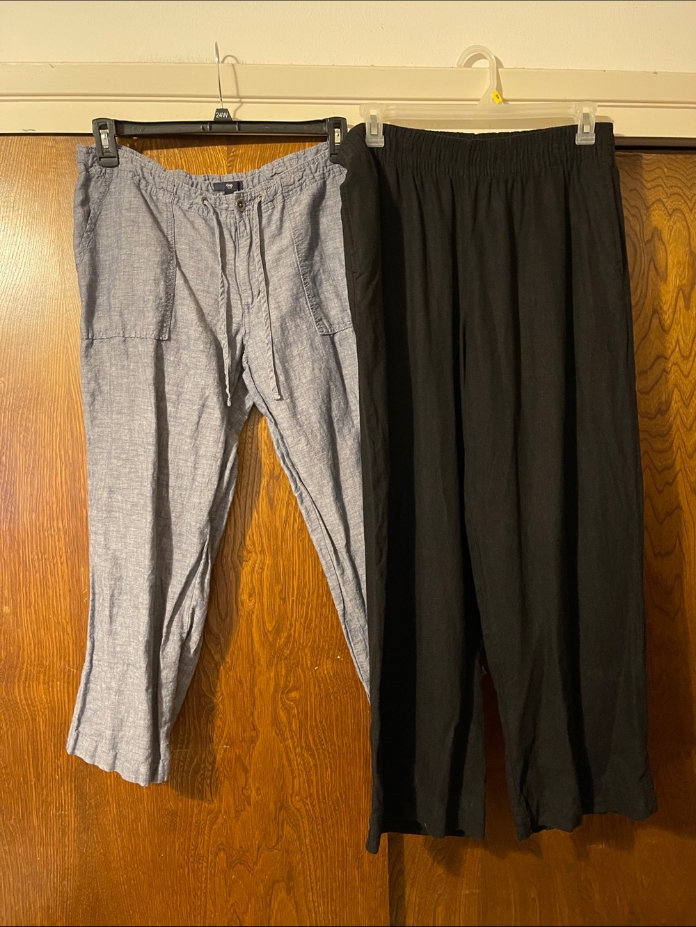 Bundle of linen blend pants